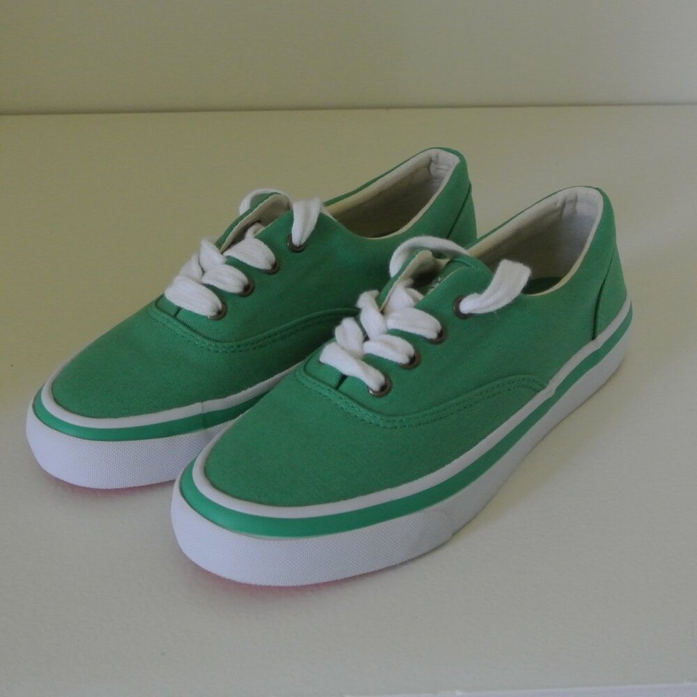 NEW Landsend Canvas Lace-Up sneaker green size 6